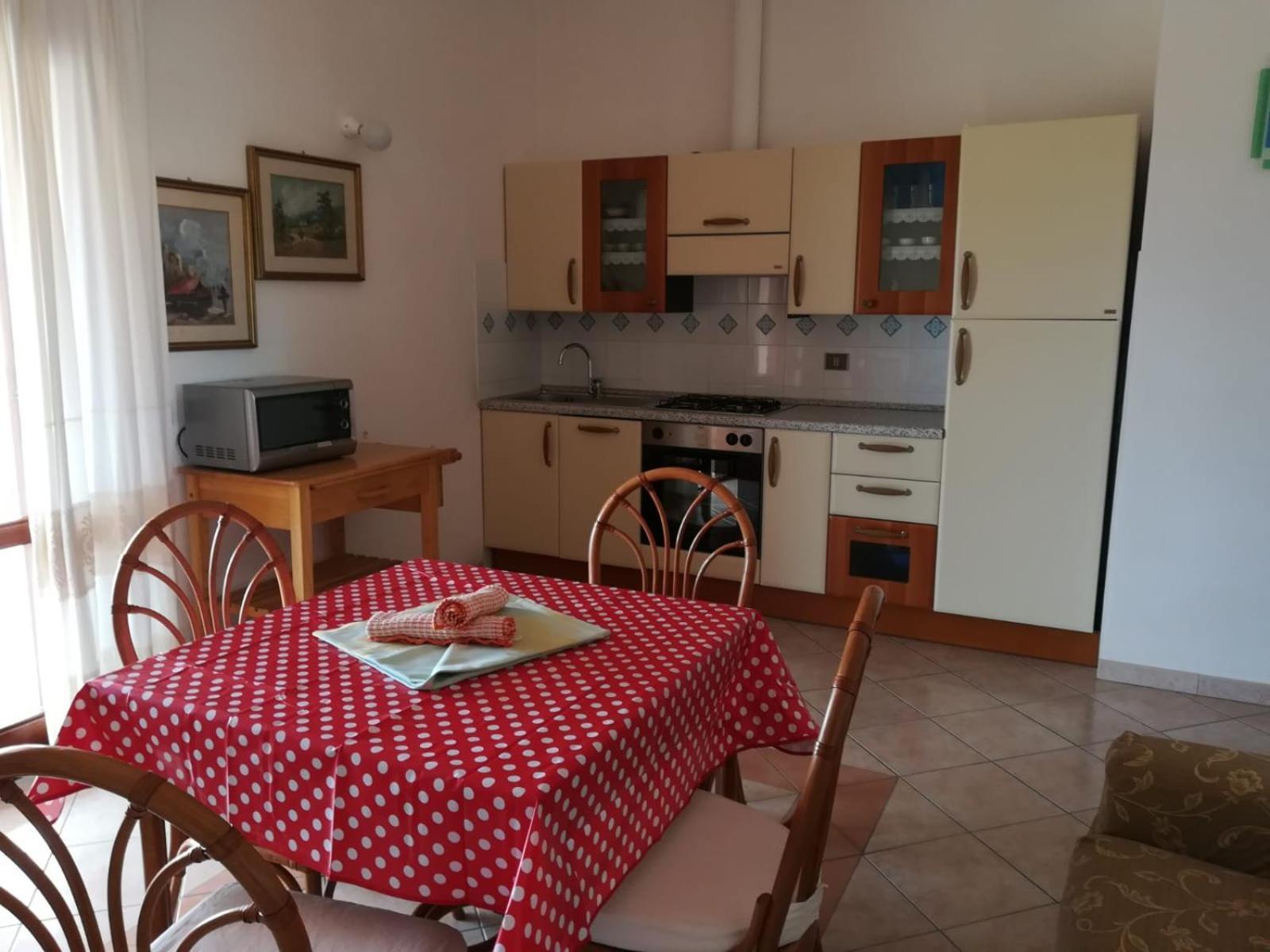 Residence Le Canne Сан Теодоро Екстериор снимка