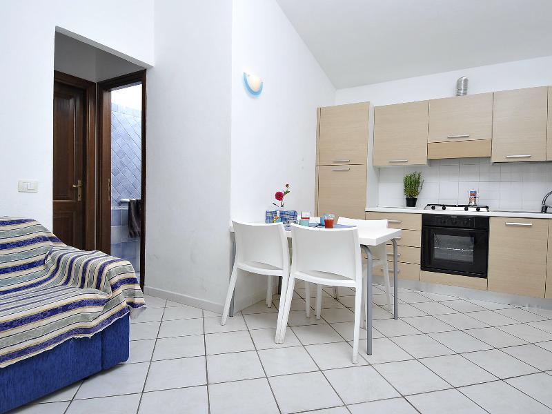 Residence Le Canne Сан Теодоро Екстериор снимка