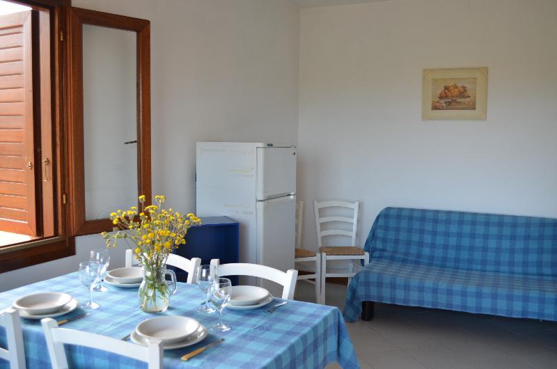 Residence Le Canne Сан Теодоро Екстериор снимка