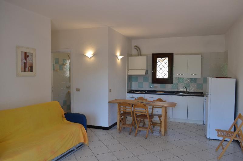 Residence Le Canne Сан Теодоро Екстериор снимка